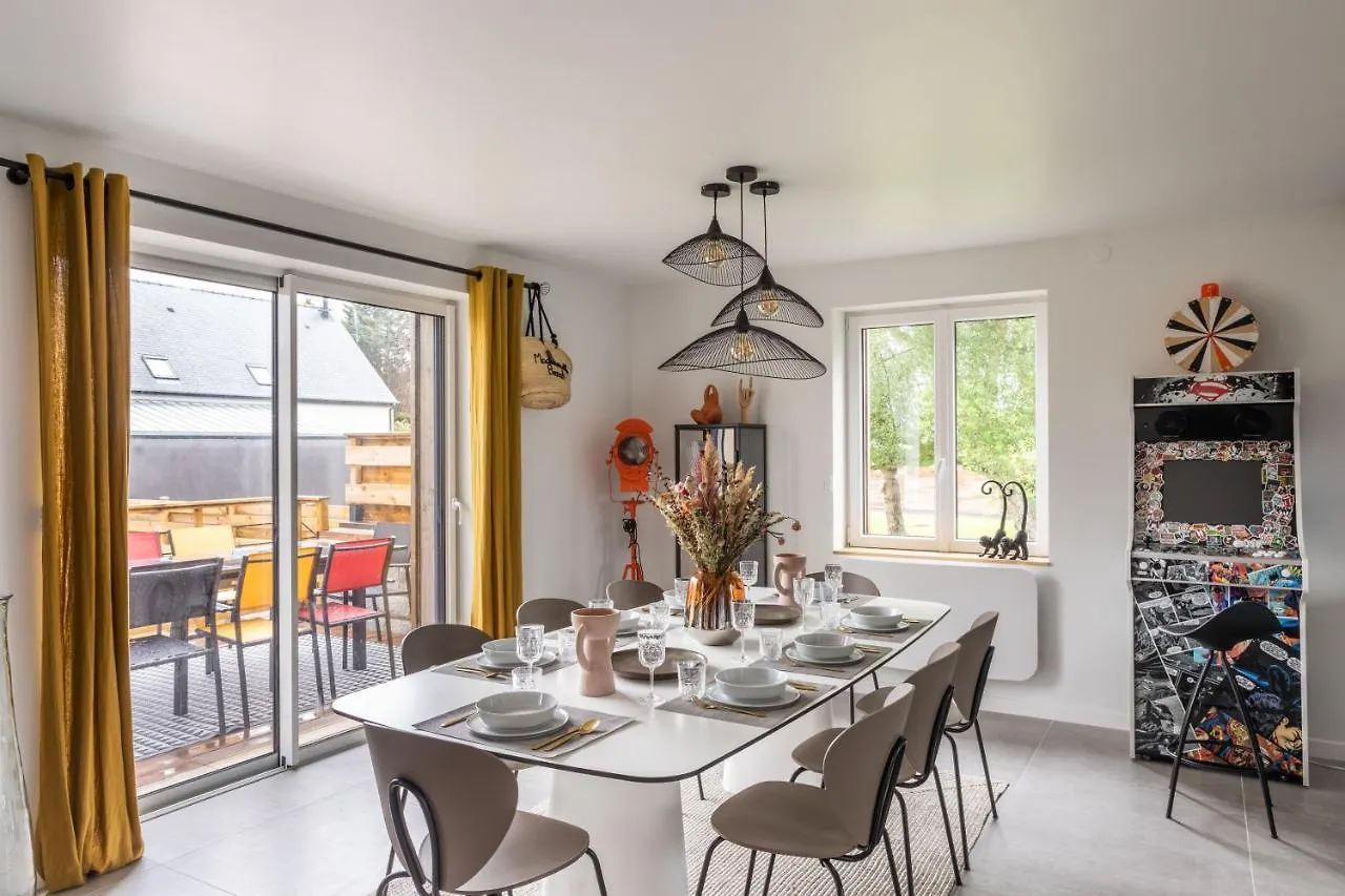 Les Demoiselles Du Bord De Mer Cancale Holiday home